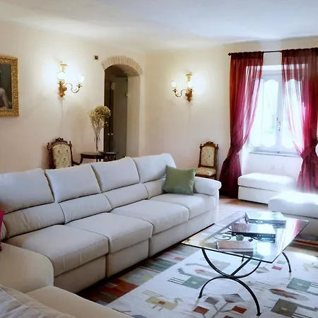 La Bruna Di Spoleto Chateau Sleeps 30 With Pool Air Con And Wifi *