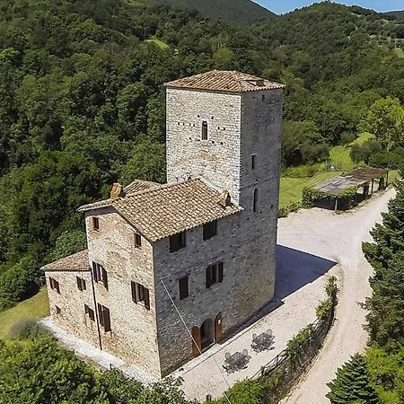 La Bruna Di Spoleto Chateau Sleeps 30 With Pool Air Con And Wifi *