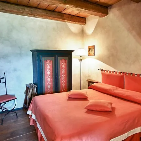 La Bruna Di Spoleto Chateau Sleeps 30 With Pool Air Con And Wifi